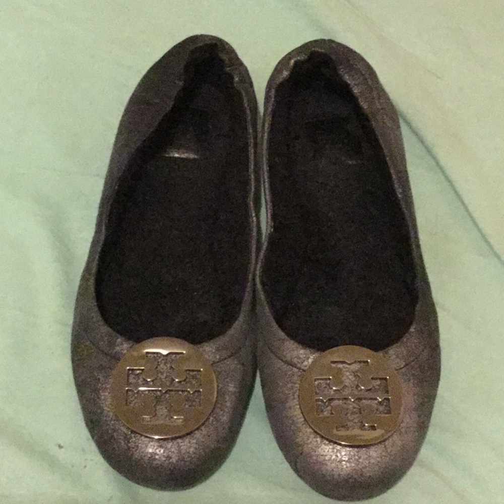 Rare Tory Burch Insulated Loafers in size 9